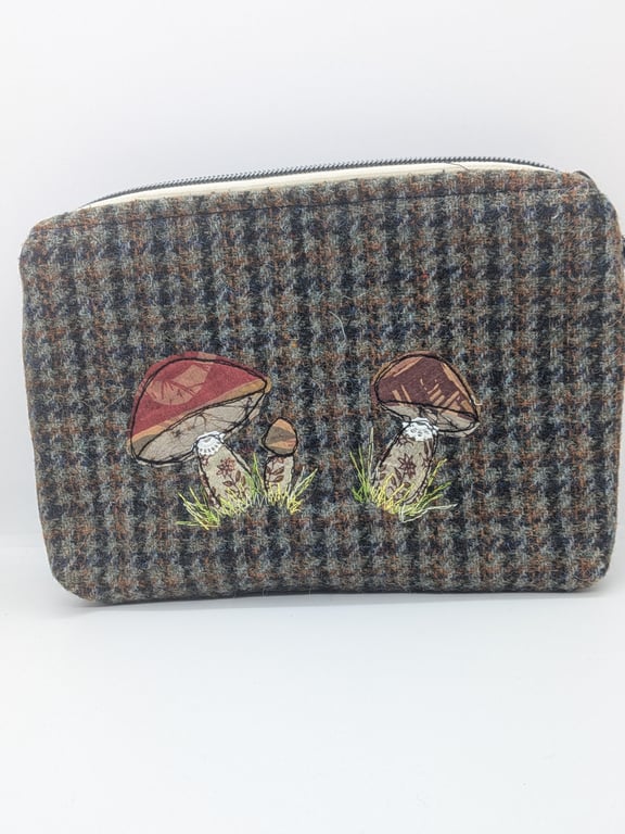 Tweed zipped pouch with sari silk toadstool design
