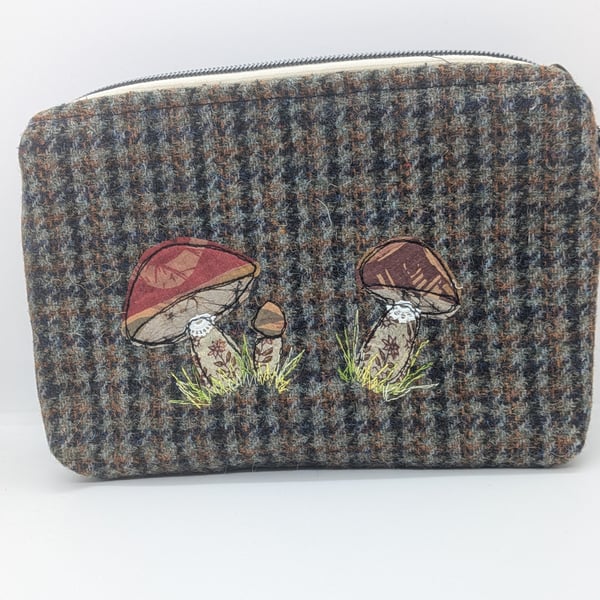 Tweed zipped pouch with sari silk toadstool design