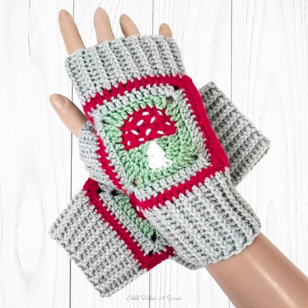 Crochet gloves. Red and grey toadstool gloves mushroom fingerless gloves. 