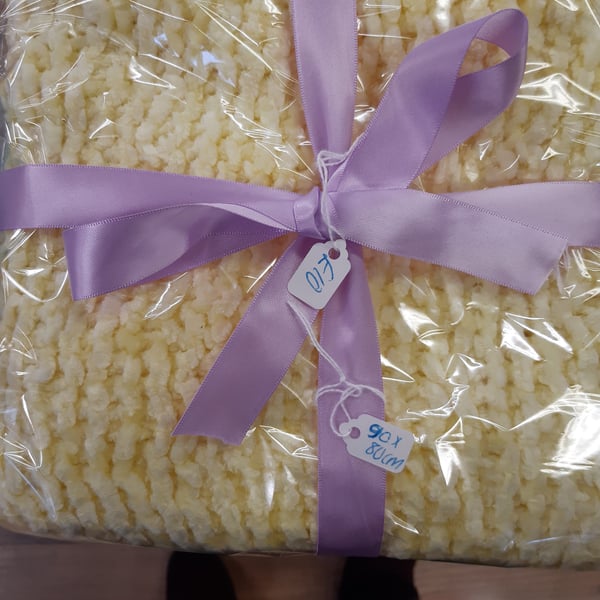 Super Soft Chunky Knit Baby Blanket Lemon Yellow