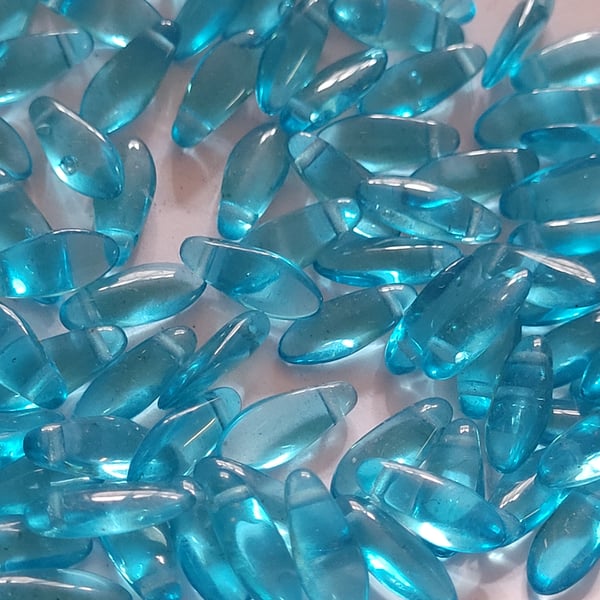 100 Aqua Czech Glass Dagger Beads 12mm