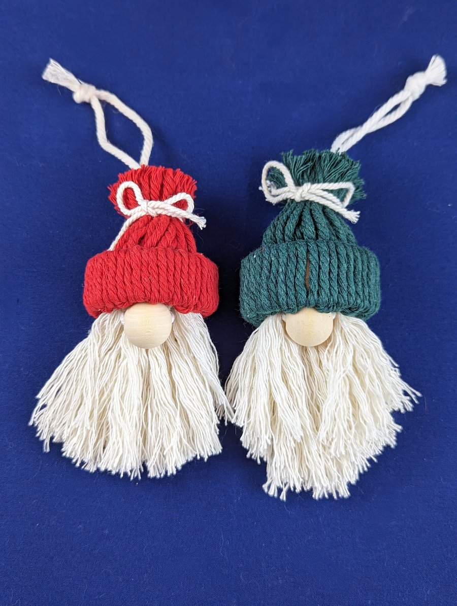 Christmas - festive gnomes