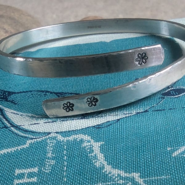 Sterling Silver Bangle, hand-stamped with daisy flowers