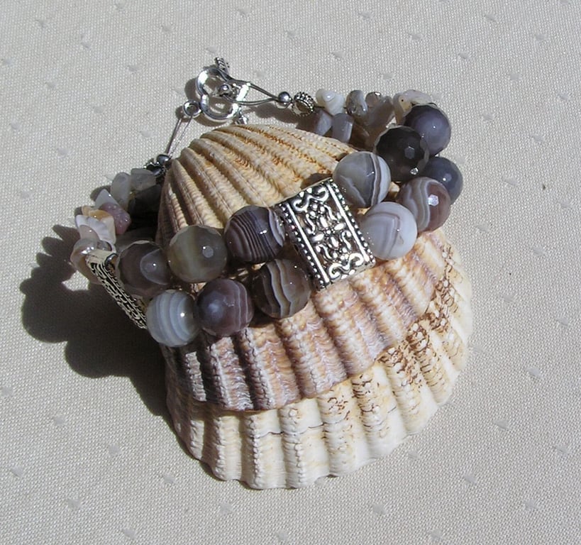 Botswana Agate Gemstone Crystal Chakra Bracelet "Caitlin"