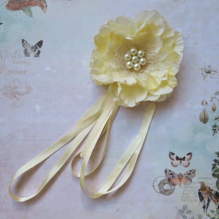Vanilla Cream Regency Flower & Ribbons Fascinator Hair Clip Headpiece