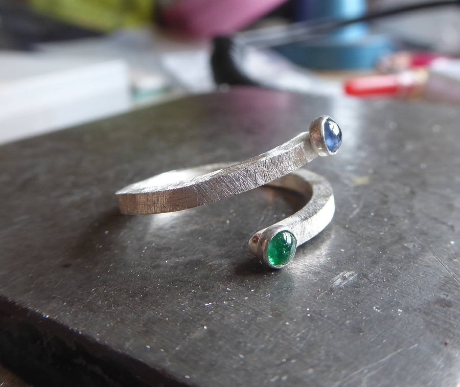 Blue Sapphire and Emerald sterling Silver crossover ring 