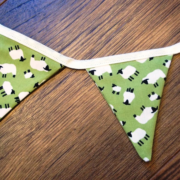 Mini Sheep Bunting