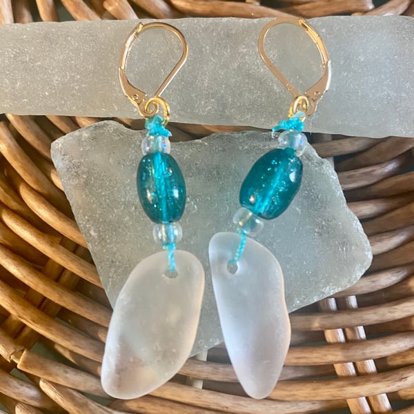 Sea Glass and Glass Bead earrings - SGE09
