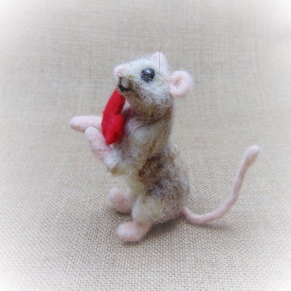 Small Valentine Gift, Wool Mouse Figurine, Felted Animal Ornament, Soft Mouse