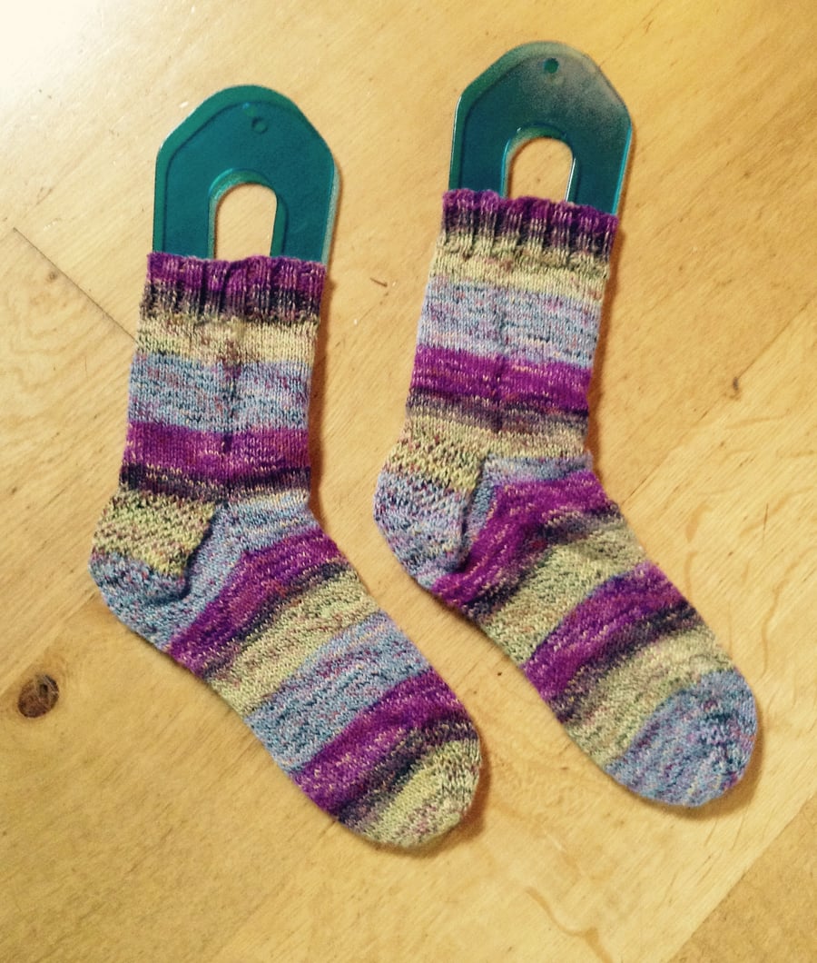 Hand Knit Socks Blue Purple Green size uk 7