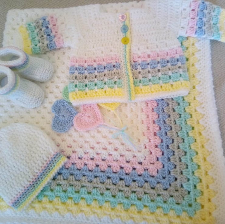 Crochet baby blanket set - Folksy