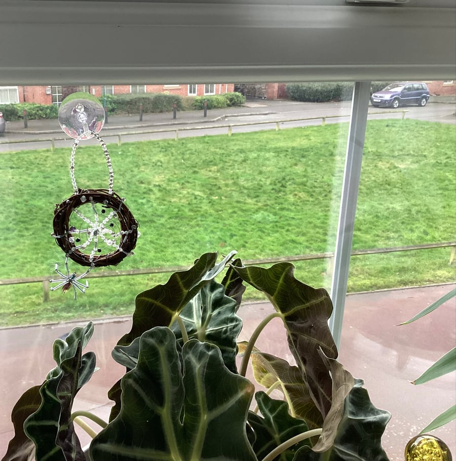 Mini sun catcher spider web