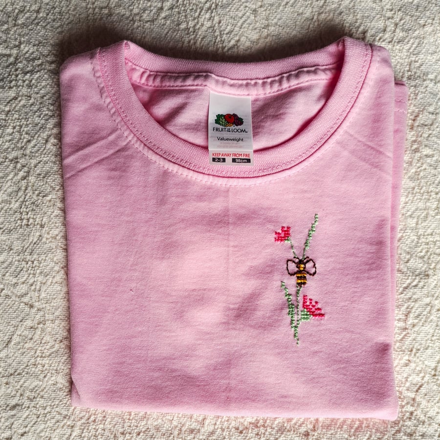 Bee, T-shirt, Age 2-3 years, hand embroidered