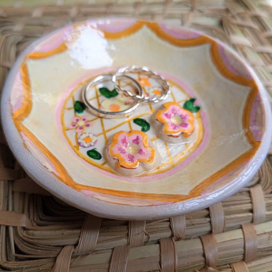 Sweet summer trinket dish 