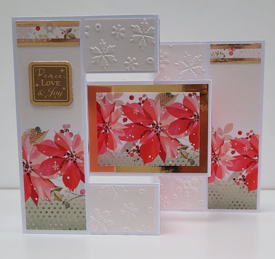 Trifold Shutter Card - Pretty Poinsettia
