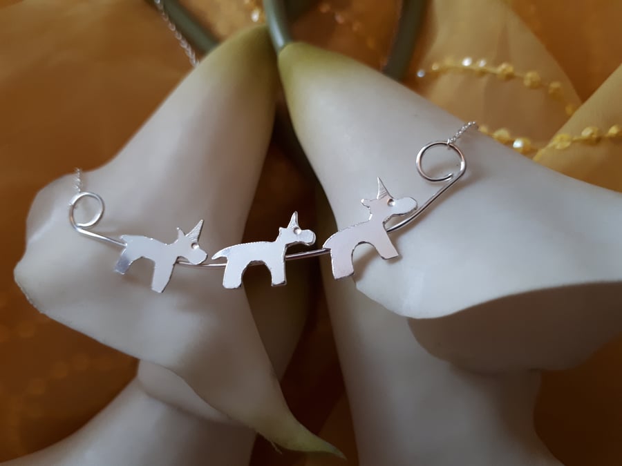 Sterling silver 3 unicorns necklace