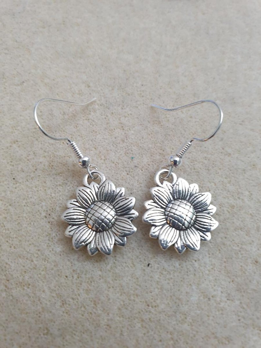 silver plated sunflower daisy earrings dangle drop summer earrings