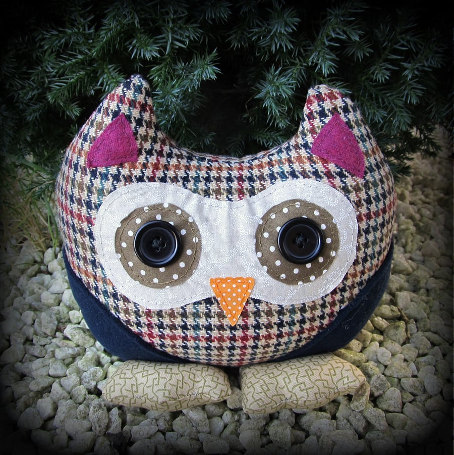 Owl Doorstop  Sydney.  Folksyfathers.