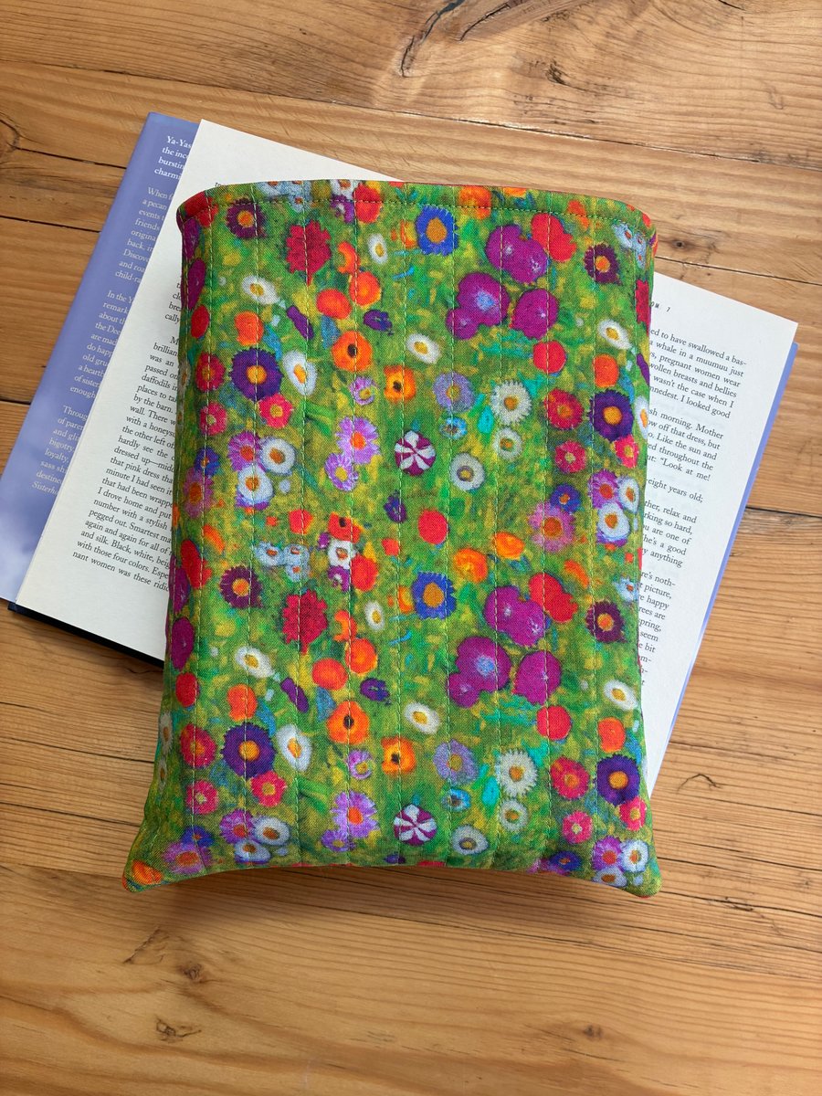 Klimt Garden Flowers Print Quilted Fabric Book Sleeve - Hardback Sleeve