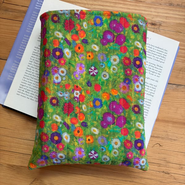 Klimt Garden Flowers Print Quilted Fabric Book Sleeve - Hardback Sleeve