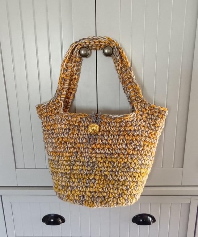 SALE, Crochet drop bucket bag, lined, button close