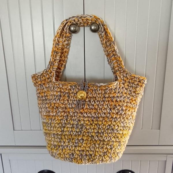 SALE, Crochet drop bucket bag, lined, button close