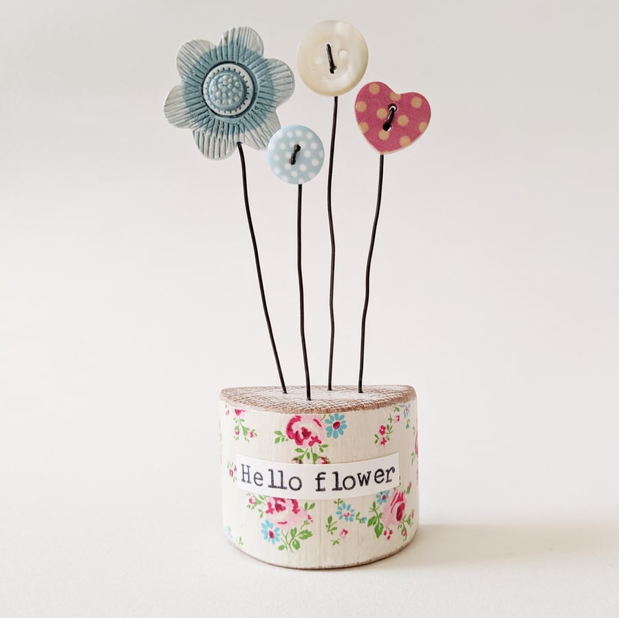 Clay and Button Flower Garden in a Floral Wood Block 'Hello flower'