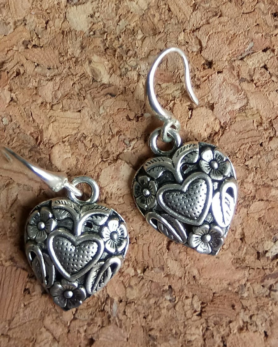  Tibetan Silver Heart Earrings