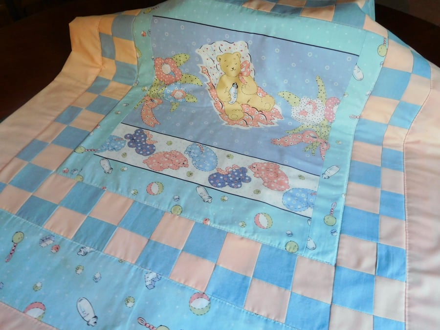 Baby Quilts - Sleeping Teddy Quilt