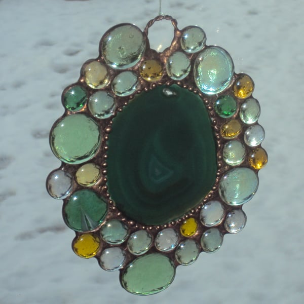 Agate and glass nugget suncatcher 0329