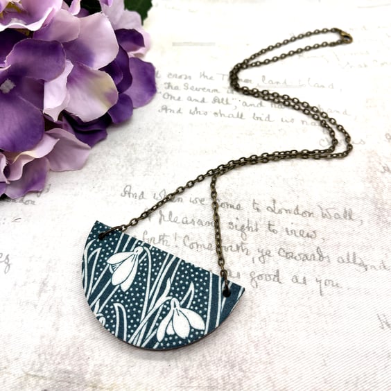 Snowdrops teal and white fabric and plywood necklace spring flowers