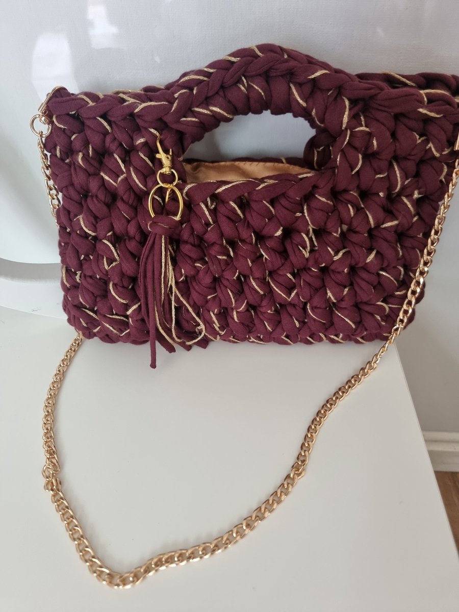 Handcrochet bag with detachable tassle keyring 