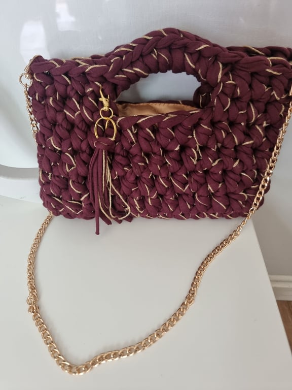 Handcrochet bag with detachable tassle keyring 