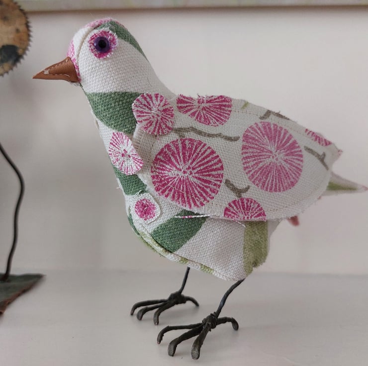Photo inspiration: Picture Idea: Quirky Bird Fabric Soft Sculpture Ornament Deco