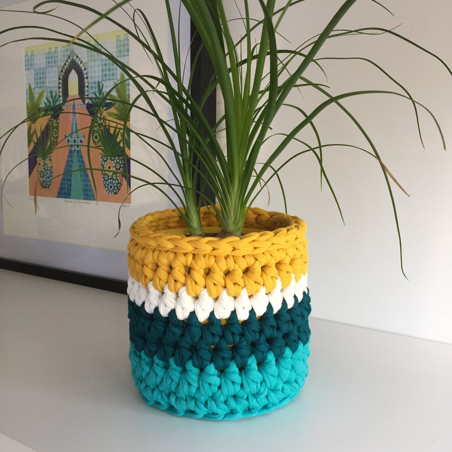 Crochet plant pot cover made with upcycled tshirt yarn - teal small