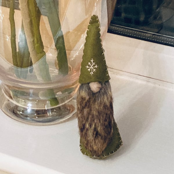 Make Your Own Felt Christmas Gnome Kit