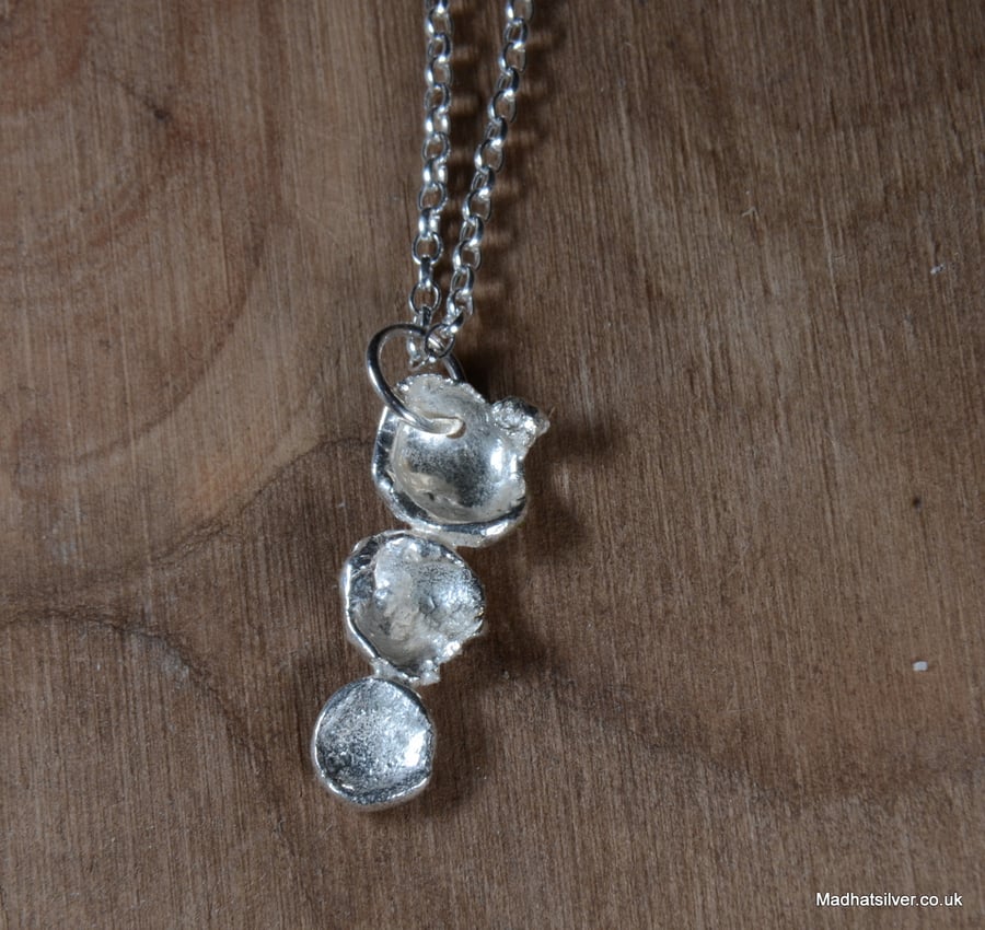 Abstract silver droplet necklace