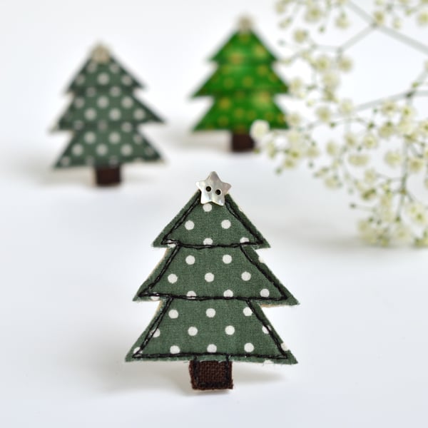 Christmas tree brooch, Christmas badge, festive pin, Christmas stocking filler  