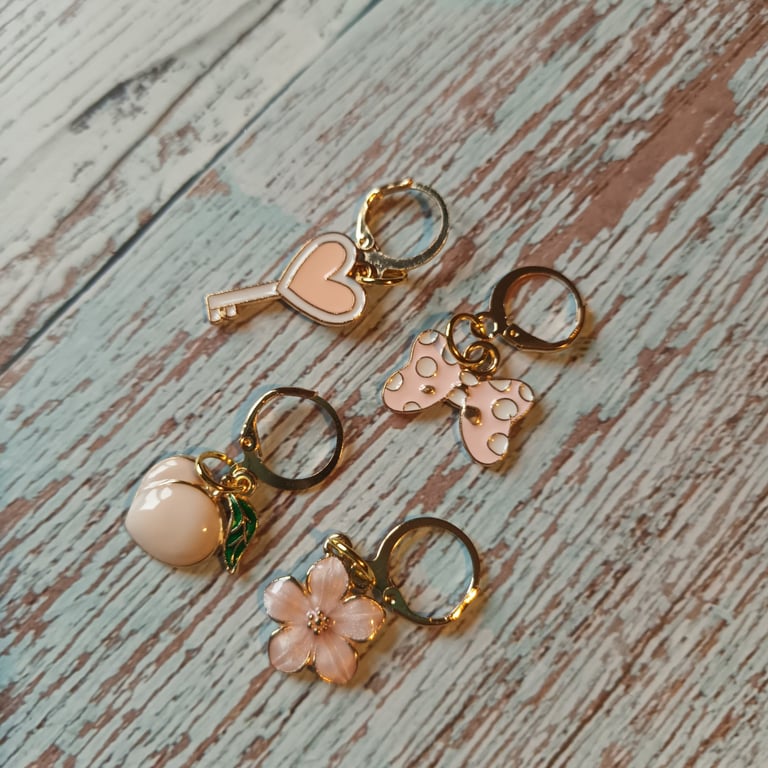 Set of 4 Stitch Markers
