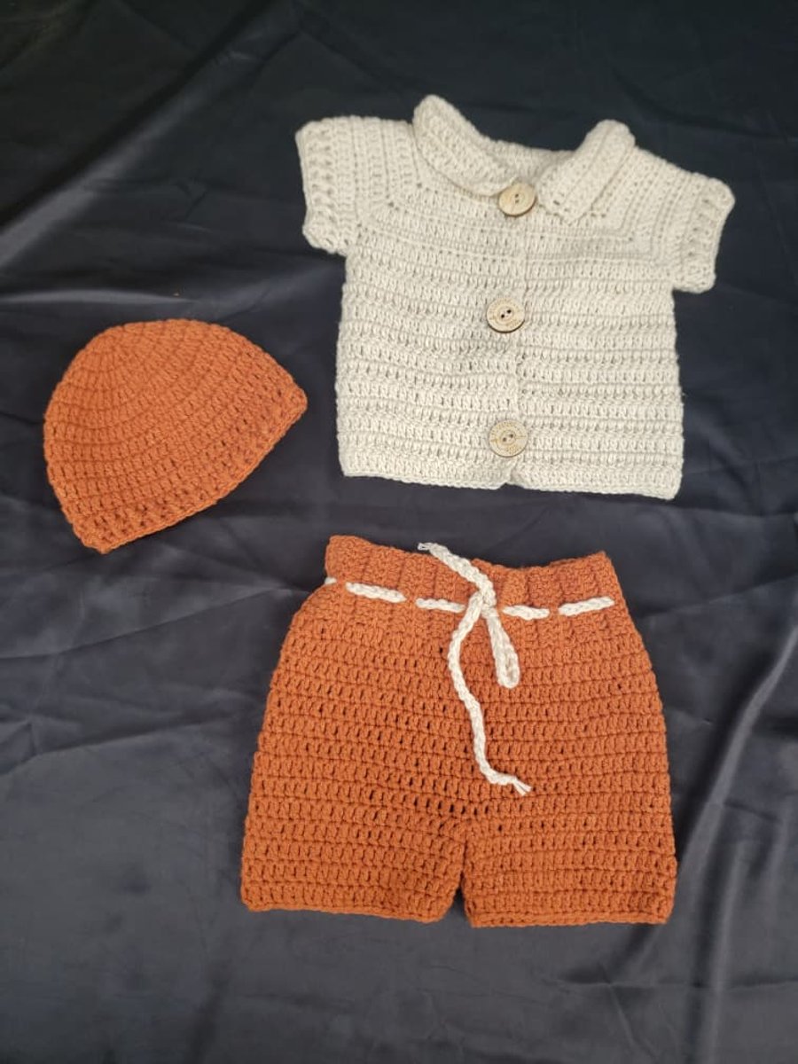 Handmade Crochet Baby Outfit with Hat and Shorts – Soft & Timeless Style