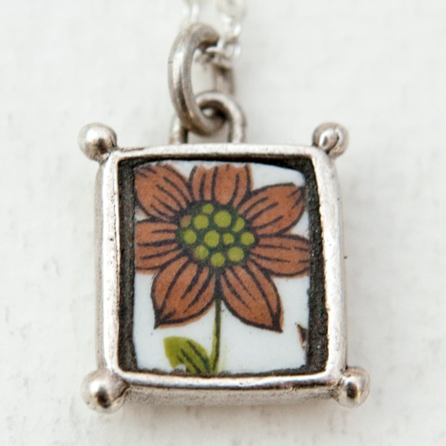 Vintage China Brown and Green Flower Box Pendant