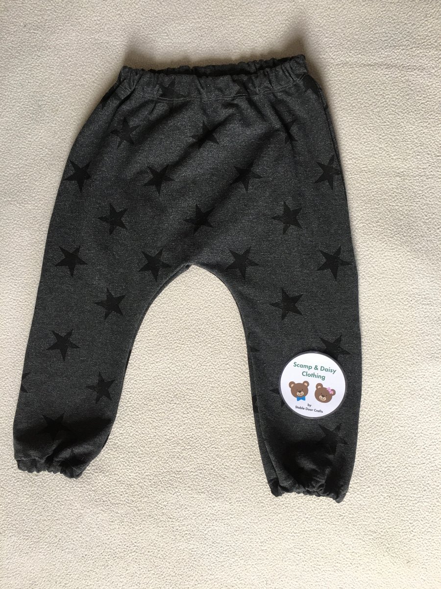 Age 1 year - joggers grey star