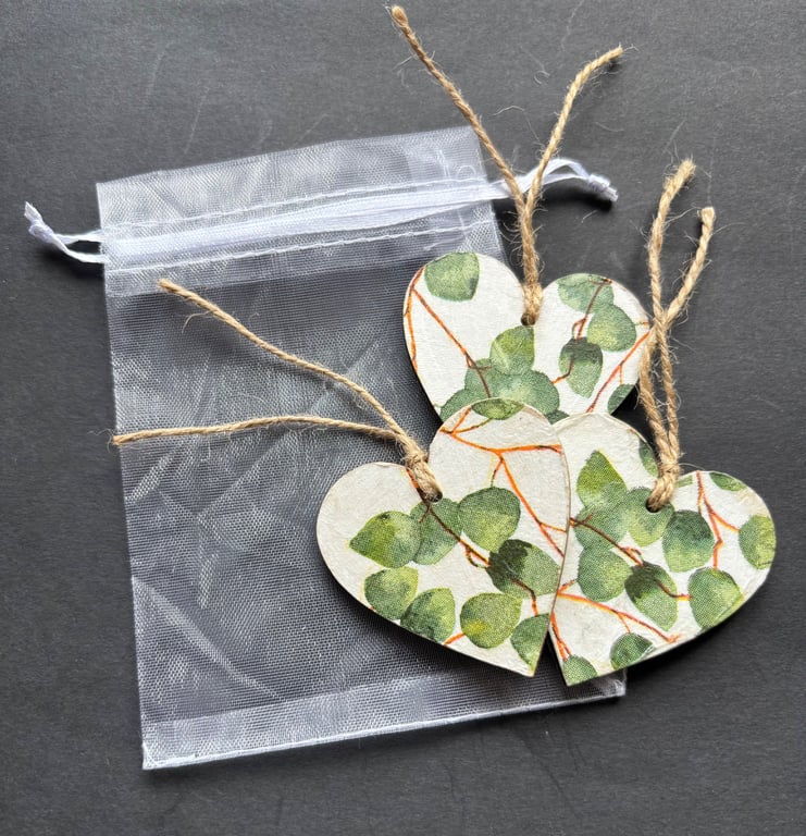 Mini green leaf decoupaged wooden gift embellishments