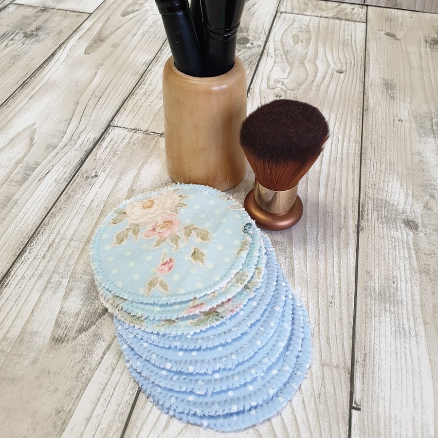 Reusable face wipes, makeup remover pads, zero waste cotton pads