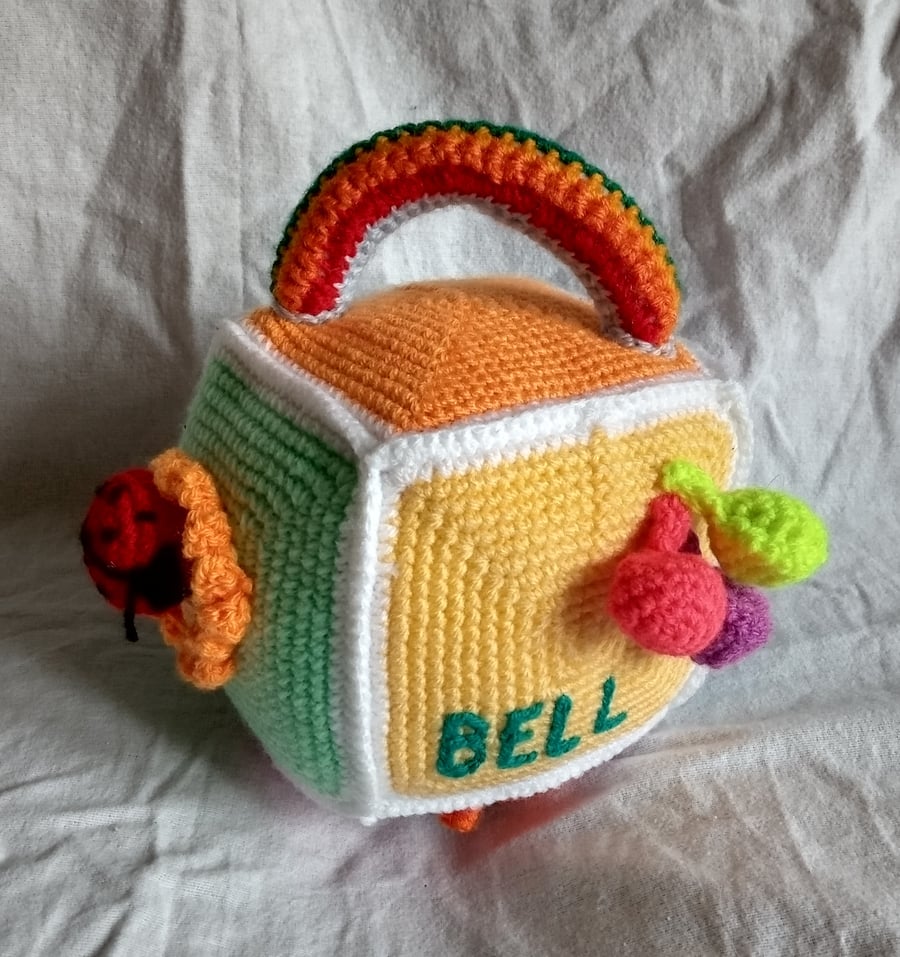 Sensory learning cube