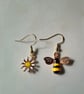 Daisy and bumble bee earrings  - Image 2