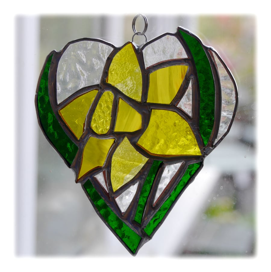 Daffodil Heart Suncatcher Stained Glass 012