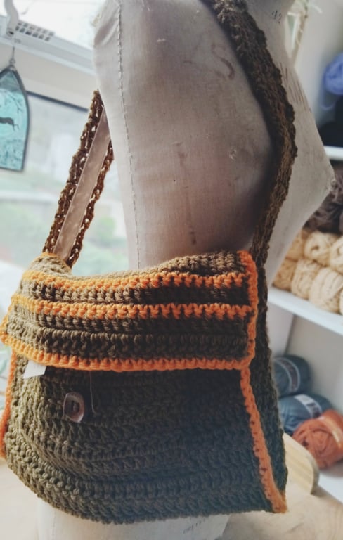 Crochet satchel