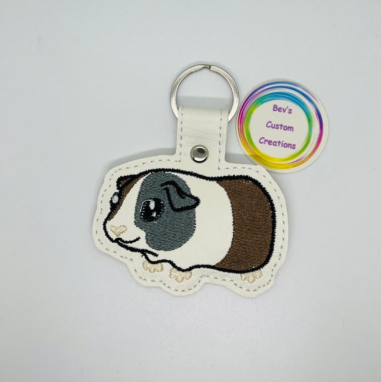 Guineapig embroidered Keyring 