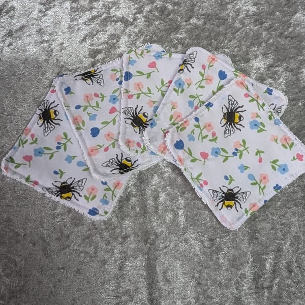 Reusable Makeup Wipes - White Bees
